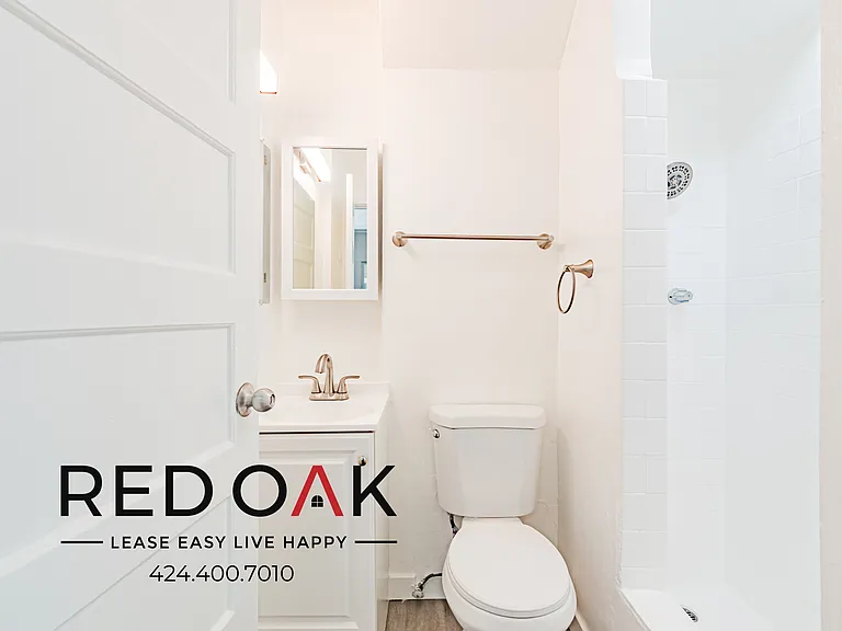 1559 N Hill Ave #8 — Photo 8