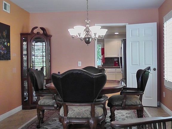 3rd image of 28915 Bardell Dr