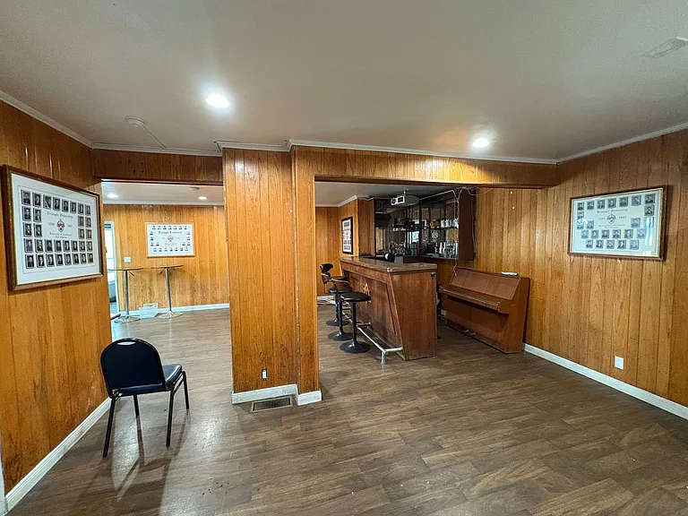 519 Landfair Ave — Photo 14