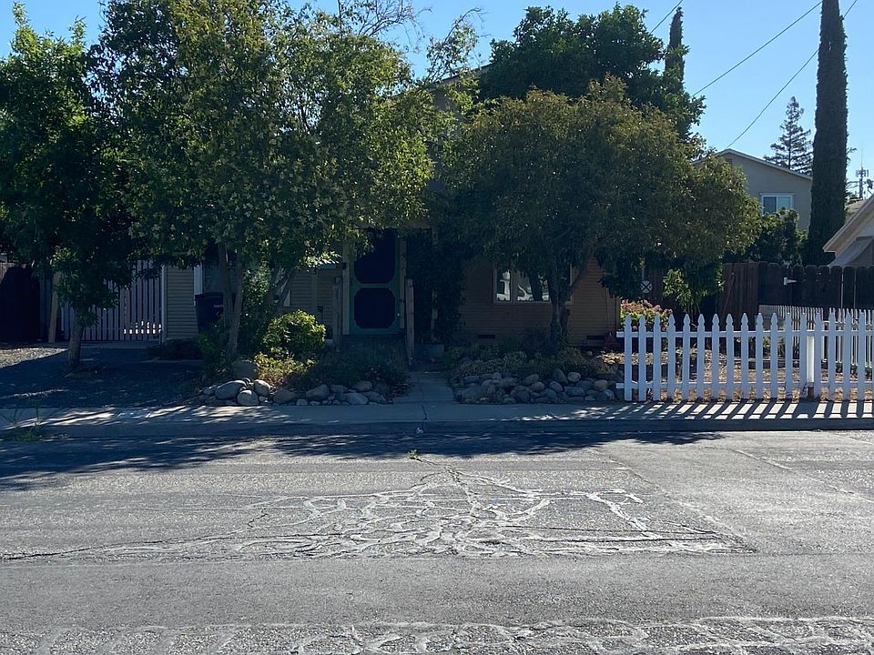 1st image of 433 S 1st Ave