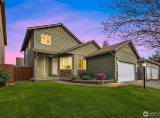 17915 25th Avenue E, Tacoma, WA