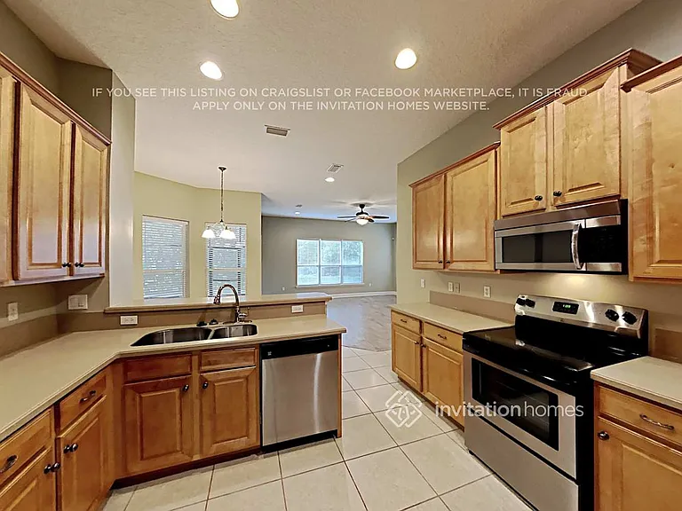 2929 Oakgrove Ave — Photo 8