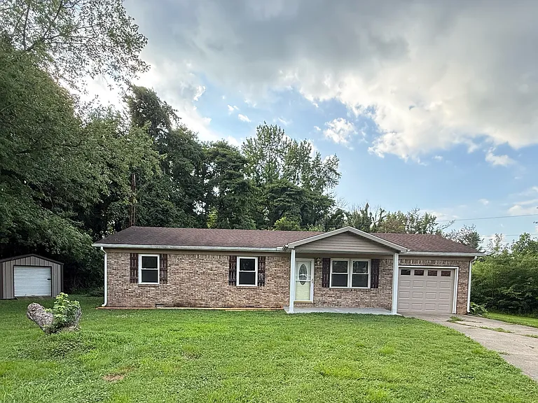 6866 Maple Heights Dr — Photo 11