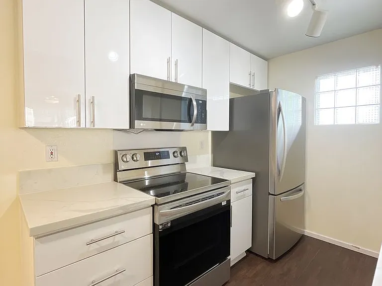 91-1203 Kaneana St #B — Photo 23