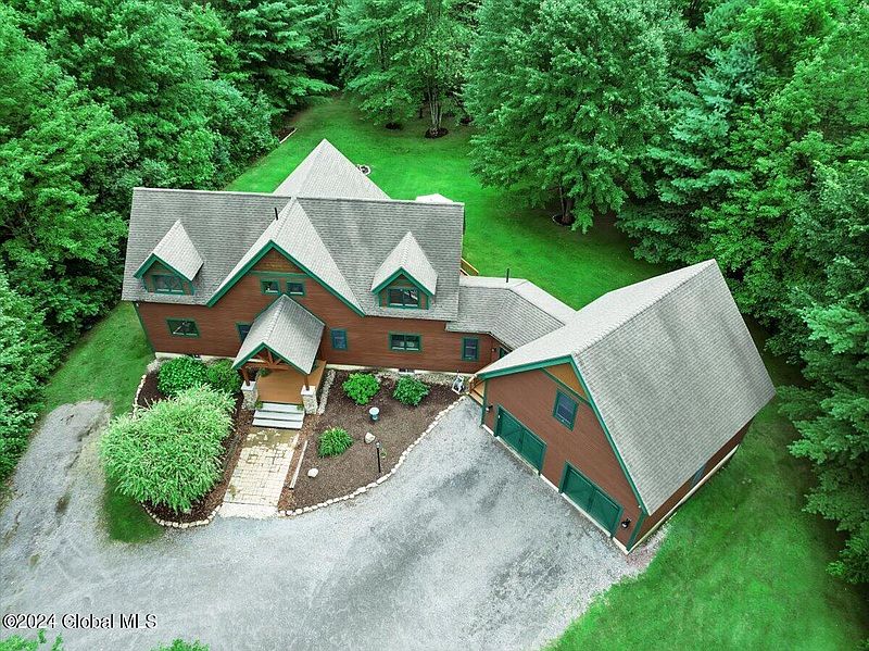 2nd image of 51 Crooked Street