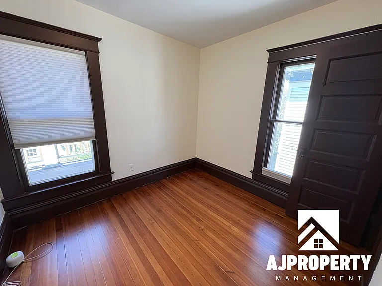 119 N Summit Ave — Photo 35
