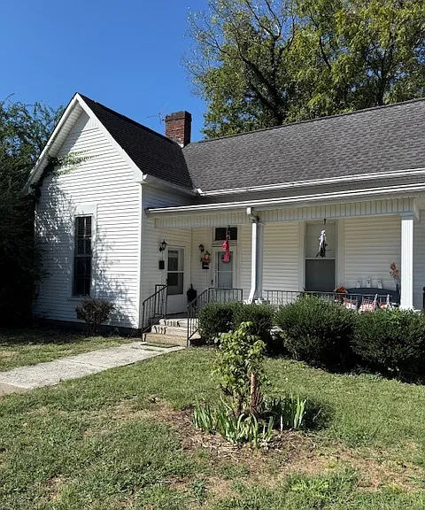 203 N Main St #B — Photo 1