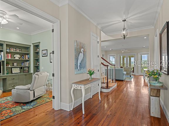 5th image of 10 Island Creek Dr