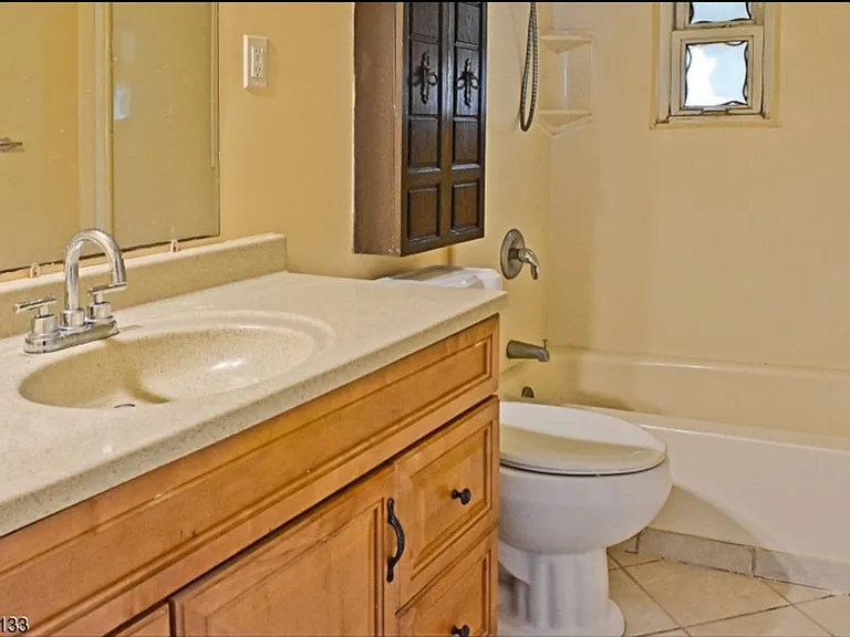 218 Hiawatha Blvd — Photo 9