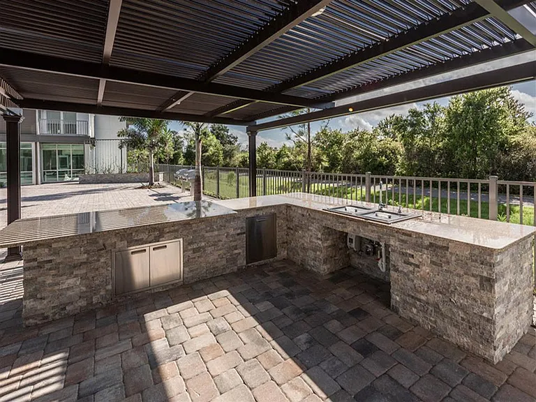10X Tarpon Springs — Photo 52