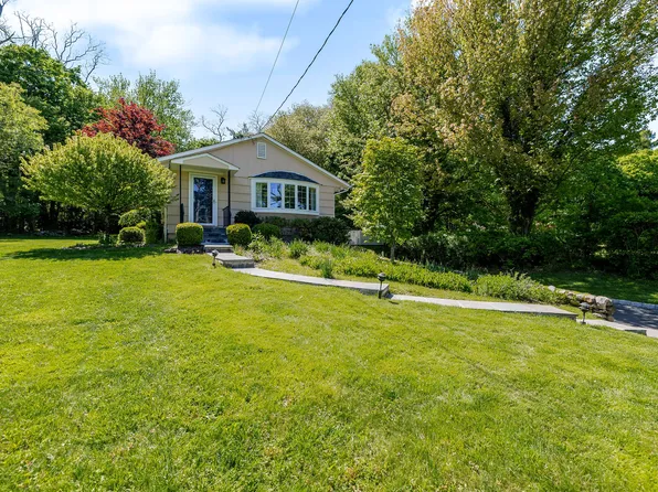 395 Taconic Rd, Greenwich, CT 06831