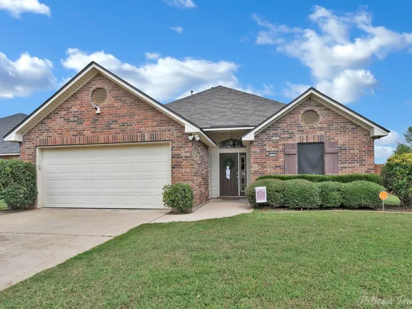 3224 Grand Lake Dr, Bossier City, LA 71111