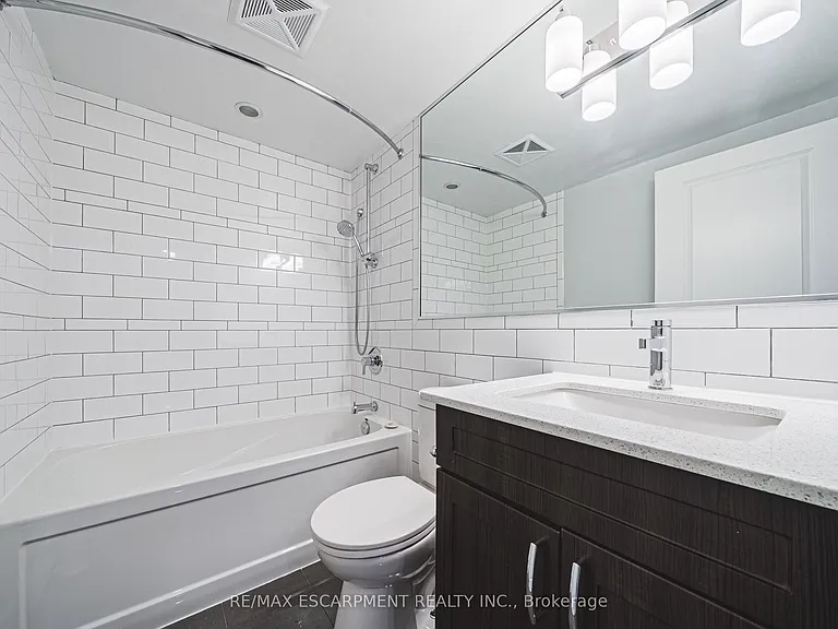 2061 Prospect St #209 — Photo 7