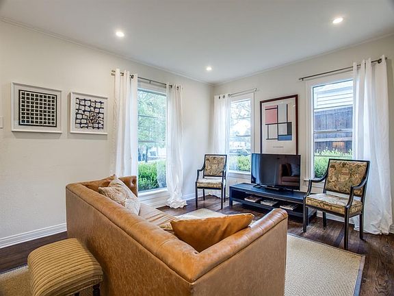 3rd image of 8823 Santa Clara Dr