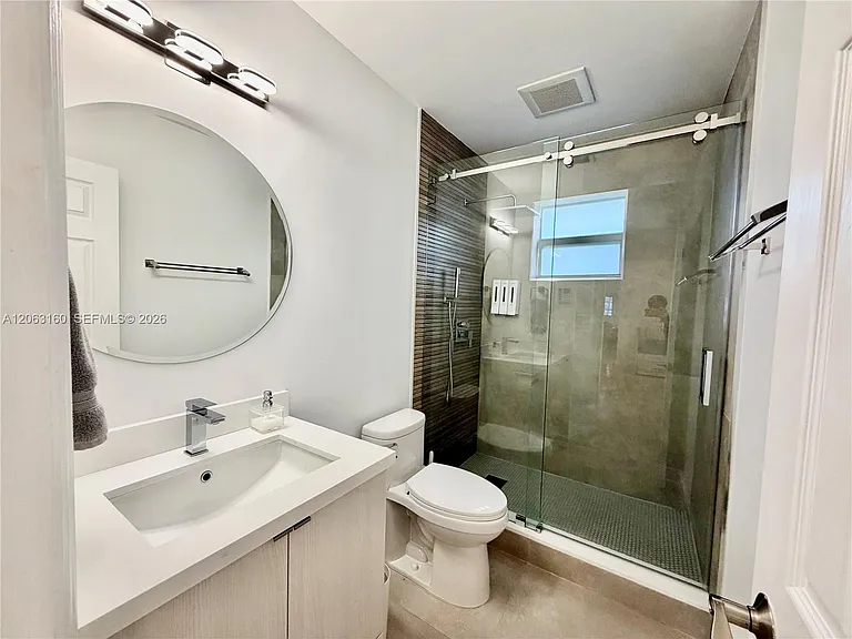 5744 SW 54th Ter — Photo 10