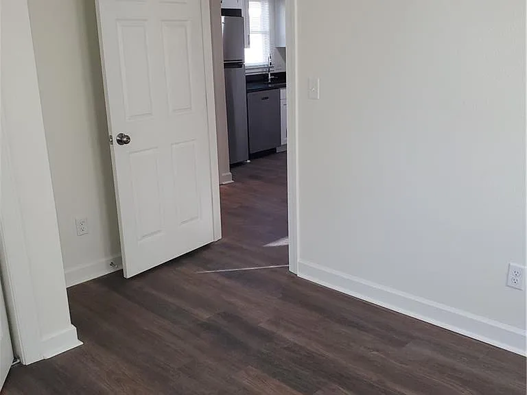 1444 W 41st St #2A — Photo 11