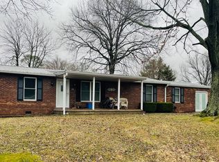 216 Forio Ave, Mount Carmel, IL 62863