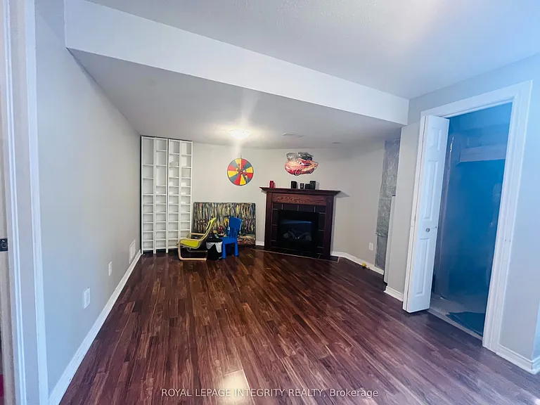 29 Chesapeake Cres — Photo 17
