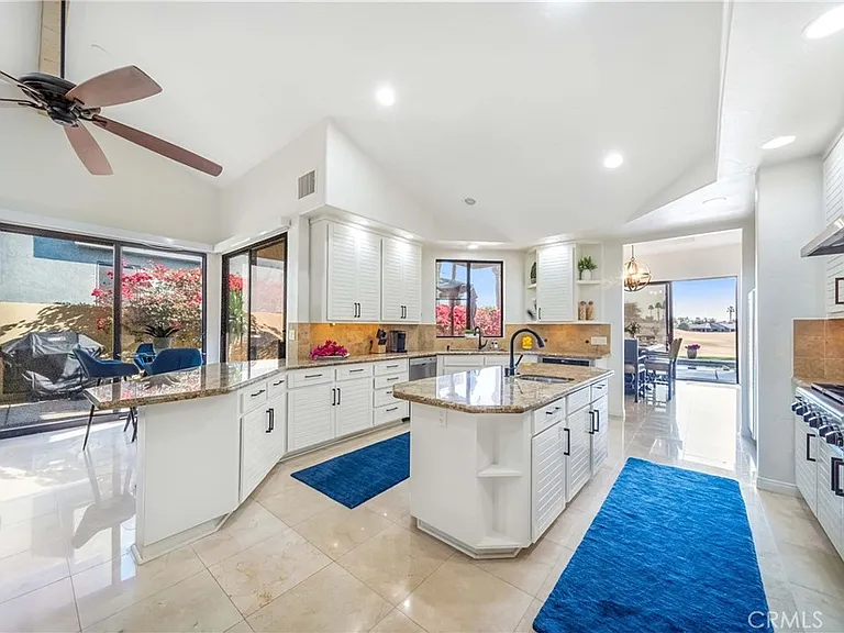 55840 Pebble Bch — Photo 14