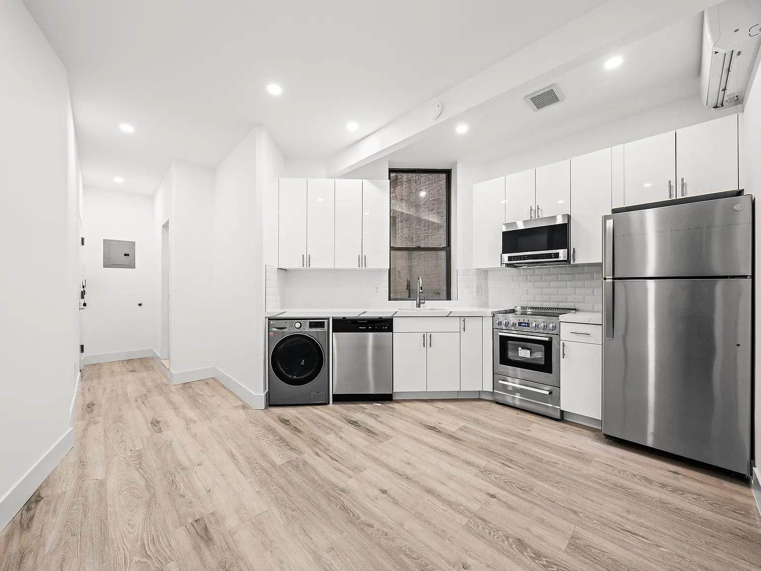 254 Broome Street — Photo 4