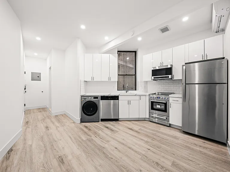 254 Broome St #7 — Photo 4