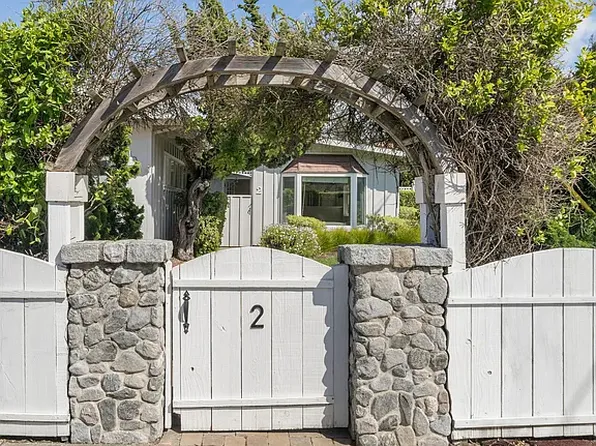 2 Somerset Ln, Mill Valley, CA 94941