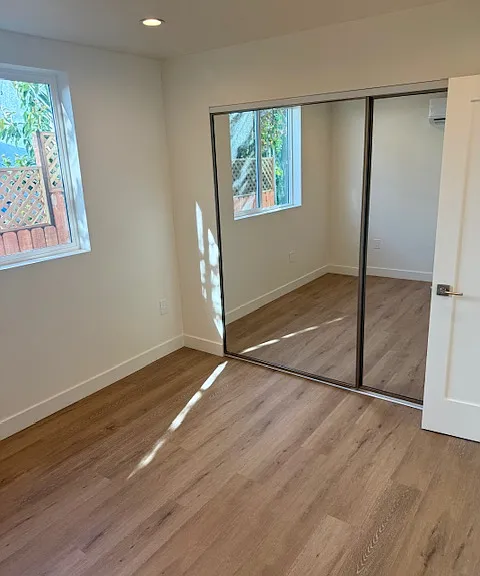 1069 Sentinel Ave #1/4 — Photo 7