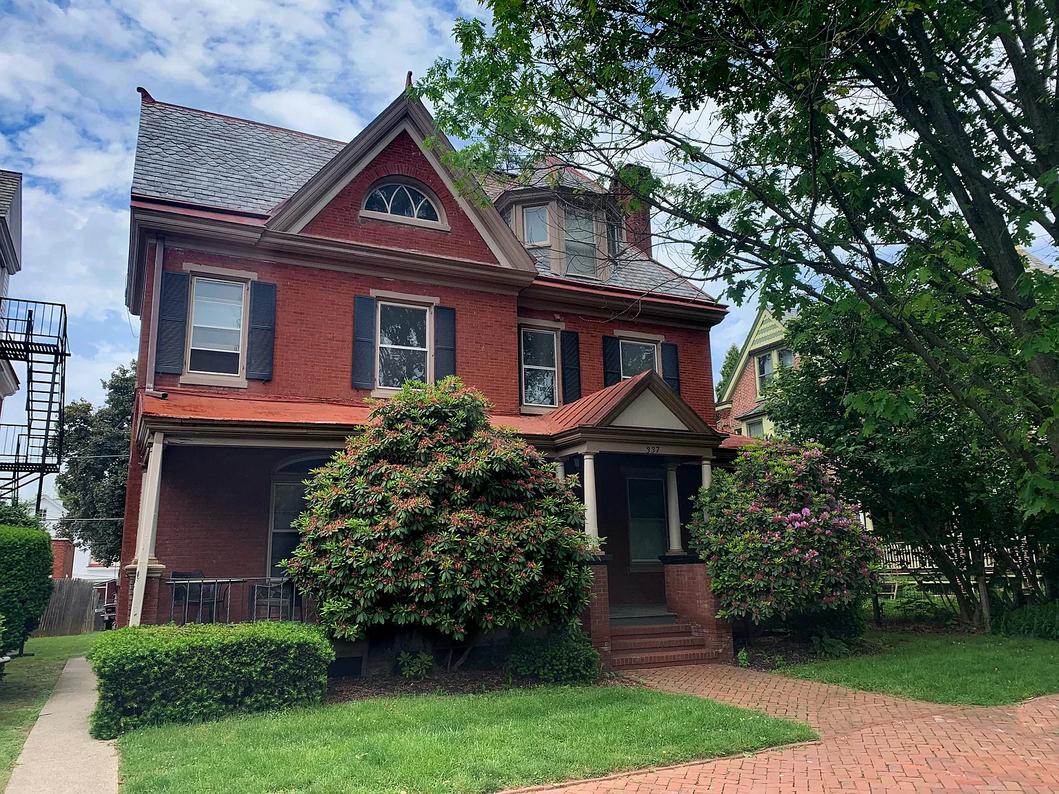 1 bed, 800 sqft, $1,895 — Photo 3