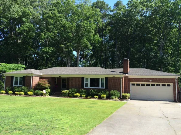 3848 Shadow Ln, Virginia Beach, VA 23452