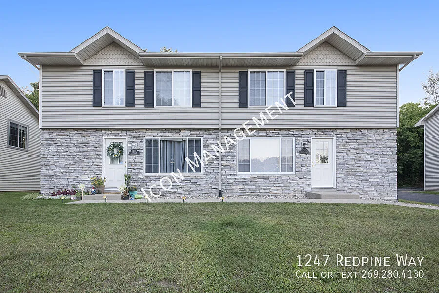 Pre-Leasing For Aug 2027! 4-Bedroom Near Wmu! — Photo 1