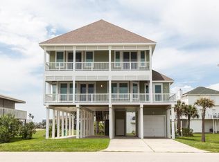 4207 Pirates Dr, Galveston, TX 77554