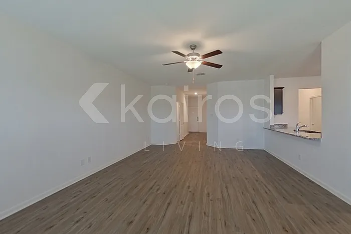 906 Shady Brk — Photo 3