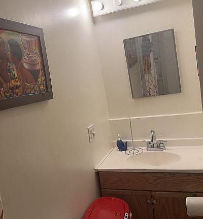 5th image of 10047 Castle Dr