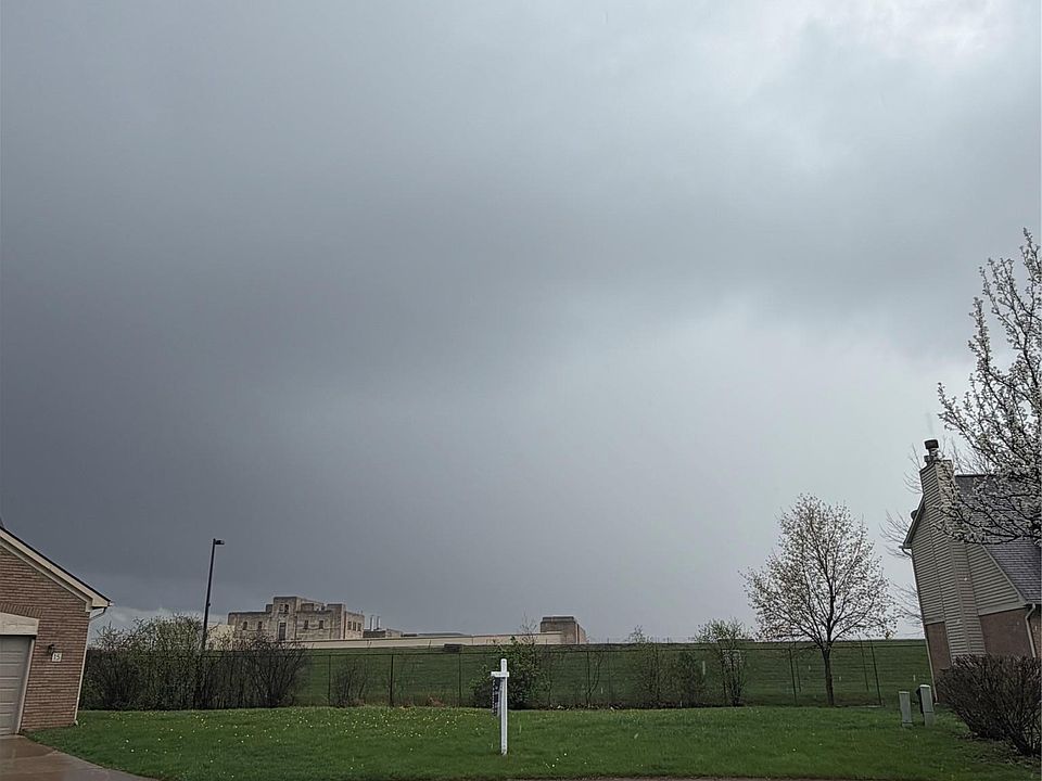 1st image of 11 Morross Cir