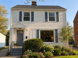 4461 Groveland Rd, University Heights, OH 44118