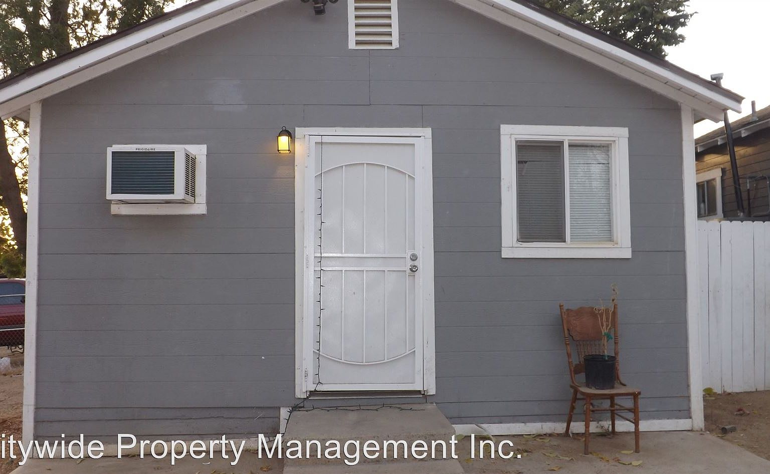 612 Crawford St, Bakersfield, CA 93305 Zillow