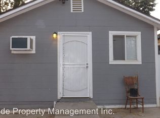 612 Crawford St, Bakersfield, CA 93305