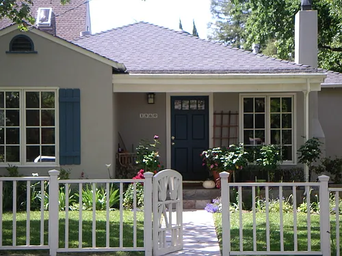 1560 College Ave Photo 1