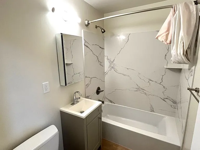 1865 Bush St #105 — Photo 11