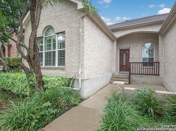 2nd image of 8707 Stoney Brook Dr