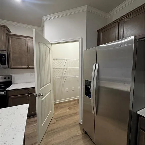 32 Berryville Dr — Photo 8