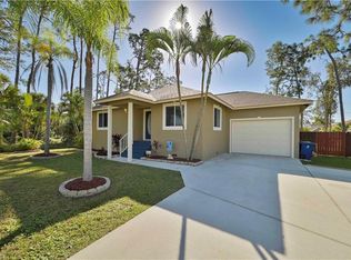 10660 Woodchuck Ln, Bonita Springs, FL 34135