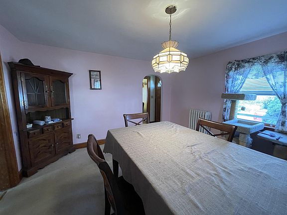 5th image of 7 Barker Ave