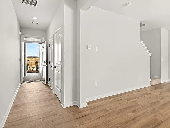 210 Deerberry Dr — Photo 17