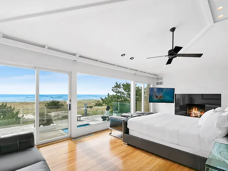 19 Dune Rd — Photo 18