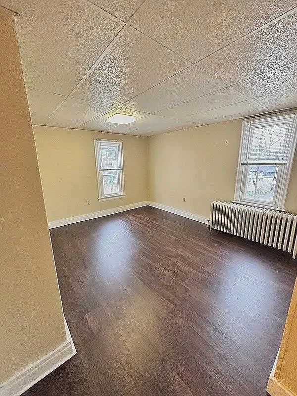 2 bed, 1.0 bath, 805 sqft, $1,085 — Photo 3