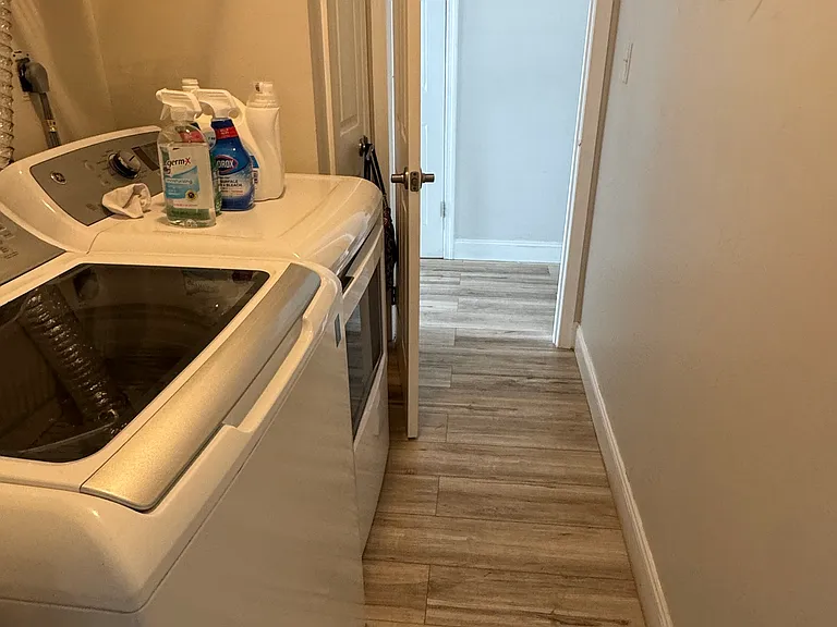 1535 Irene St — Photo 10
