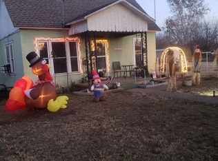 401 Pine St, Maysville, OK 73057