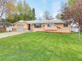 1625 County Road B E, Maplewood, MN 55109