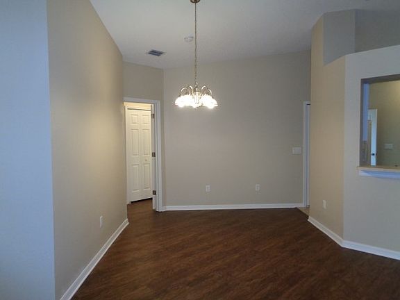 4th image of 12717 Longcrest Dr